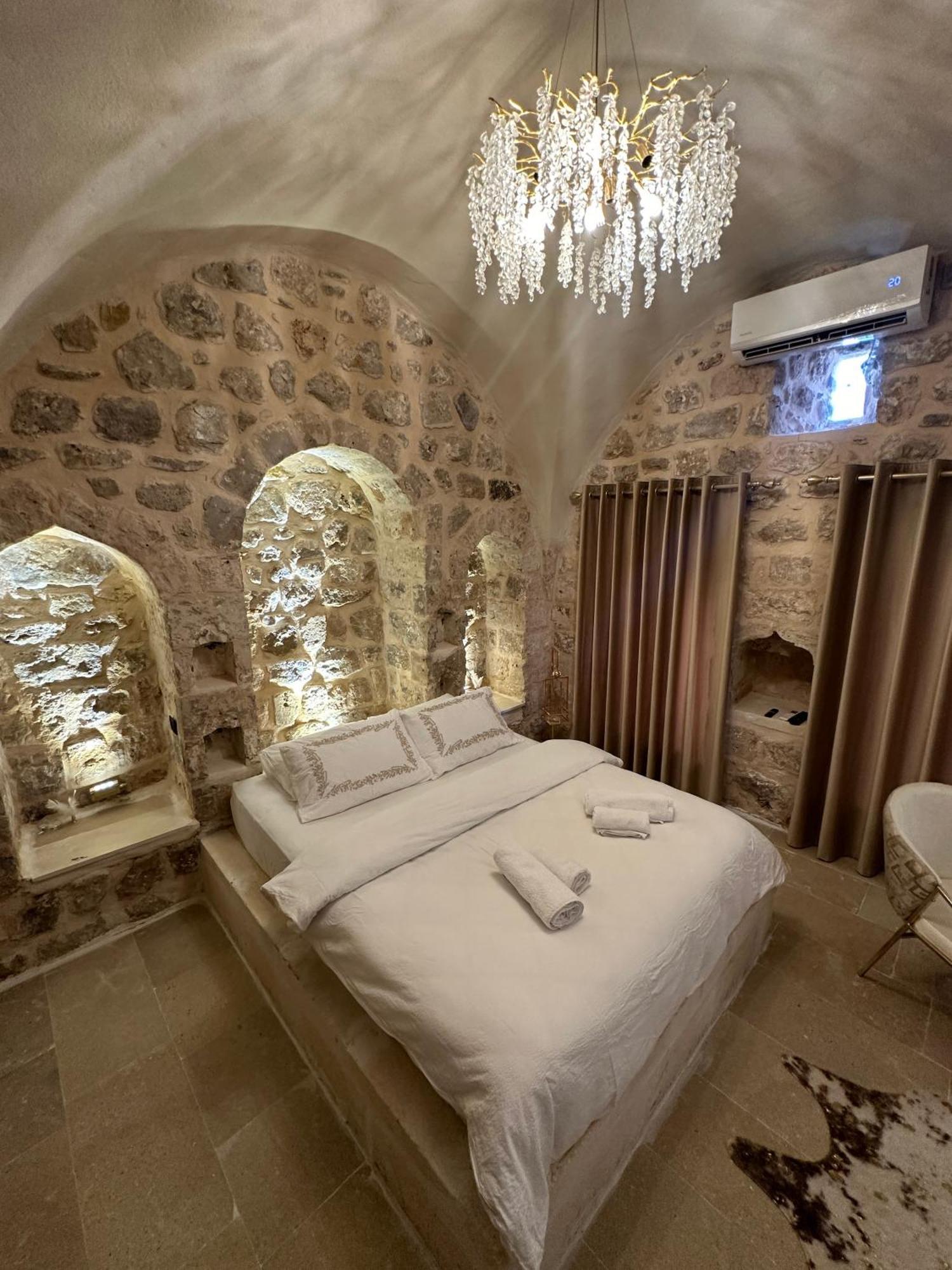 Miri Cave Suite Mardin Buitenkant foto