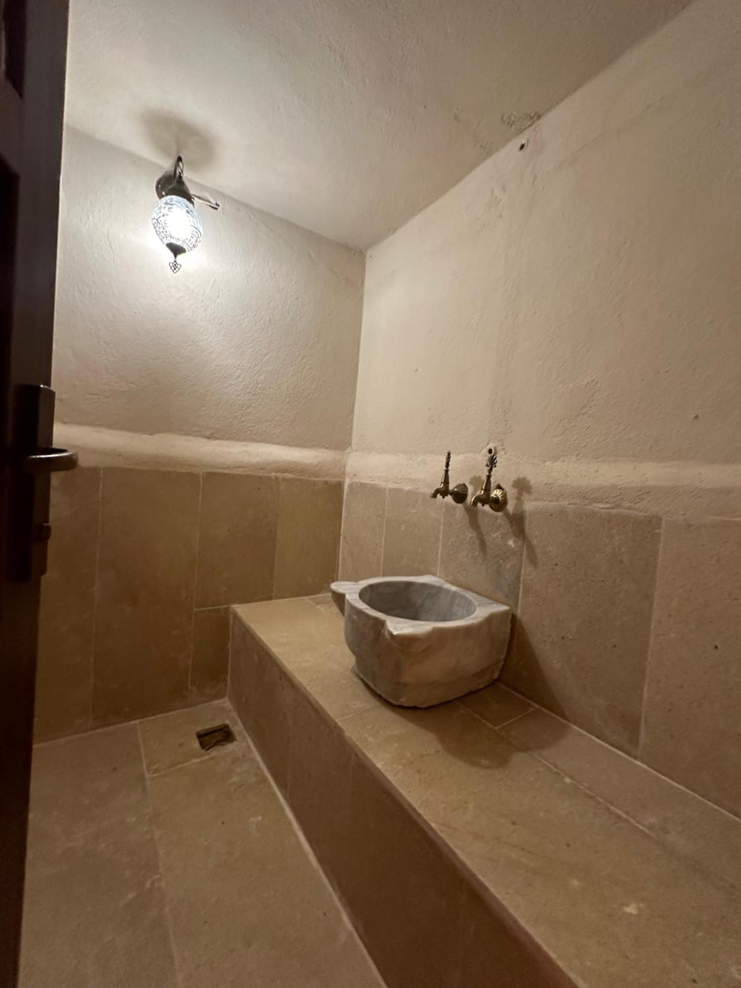 Miri Cave Suite Mardin Buitenkant foto